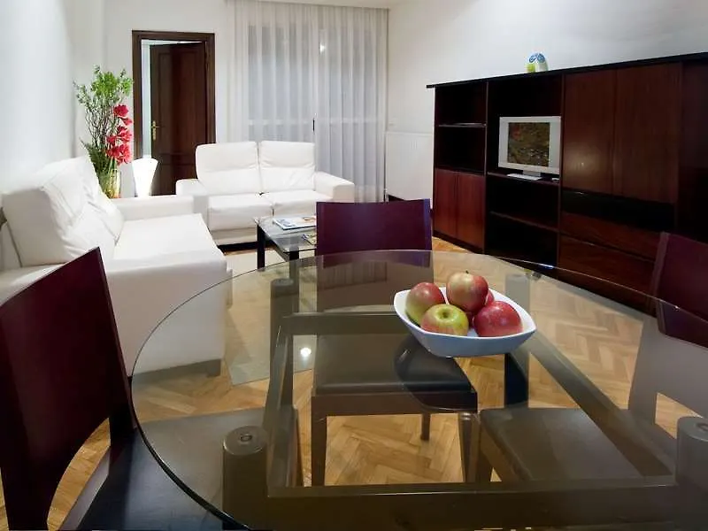 Apartamentos Mendebaldea Suites Pamplona 3*,  Spain